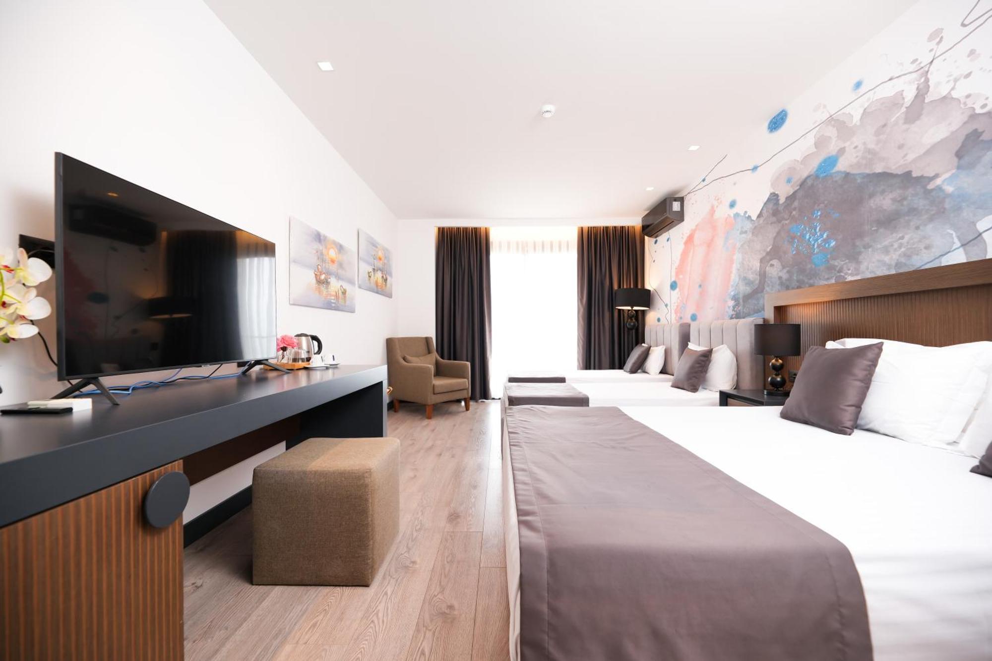 Palladium Beach Hotel- Private Beach Included Dhermi Exterior photo